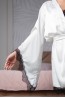 Женский запашной шелковый халат с кружевной отделкой  5 senses 7204 бело-молочный - фото 4