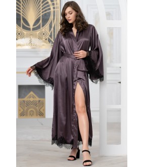 Длинный женский халат из шелка цвета баклажан