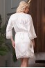 Женский запашной халат с кружевной отделкой и рукавом 3/4 Mia-amore Arianna 3943 белый - фото 2