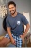 Мужская хлопковая пижама с футболкой и шортами в клетку с карманами Doctor nap pmb.4416 темно-синяя - фото 1