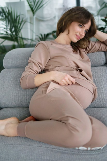 Бежевые брюки джоггеры для беременных Doctor Nap SPO.4238 - фото 1