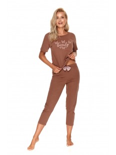 Коричневый пижамный комплект с брюками и футболкой