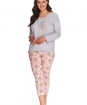 Пижама серый лонгслив и розовые брюки с рисунком
