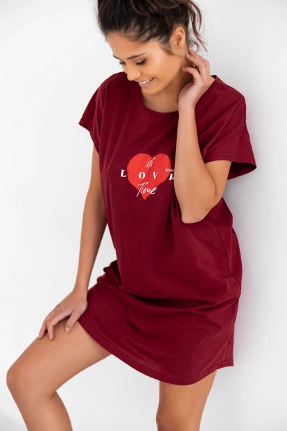 Хлопковая ночная сорочка с коротким рукавом Sensis love time бордовая - фото 1