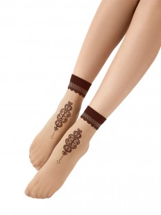 Женские носки с рисунком мехенди