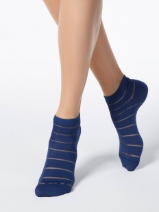 Короткие женские носки с просветными полосками