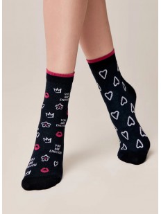 Женские черные носки с рисунком сердечки и звезды