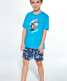 Цветная пижама для мальчиков с акулами: шорты и футболка