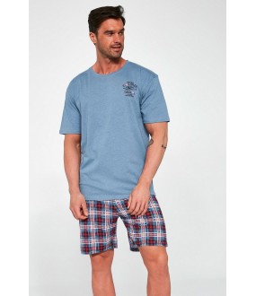 Летняя мужская пижама с клетчатыми шортами и голубой футболкой