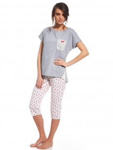 Женская хлопковая пижама с бриджами и свободной футболкой