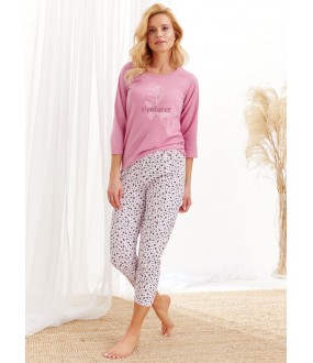 Женская пижама с принтованными брюками и цветочной кофтой