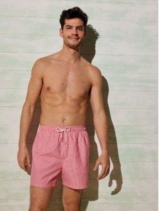 Мужские пляжные шорты розового цвета 