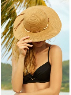 Плетеная бежевая пляжная шляпа с бусинами