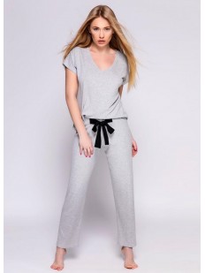 Серая трикотажная женская пижама из вискозы: прямые брюки и футболка
