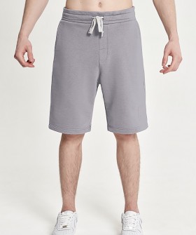 Серые мужские шорты средней длины
