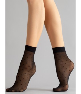 Черные капроновые женские носки с сердечками