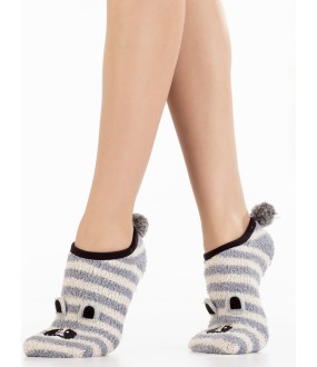 Короткие махровые женские носки с полосатым енотом и хвостиком