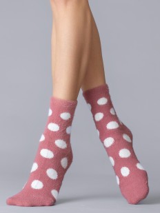 Мягкие и теплые женские носки с рисунком горошек