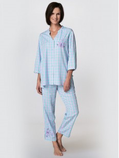 Вискозная пижама из рубашки на пуговицах и брюк с карманами