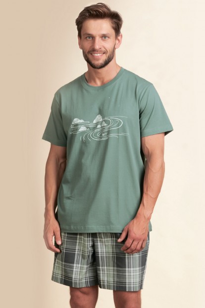 Пижама мужская зеленого цвета с шортами в клетку Key - фото 1